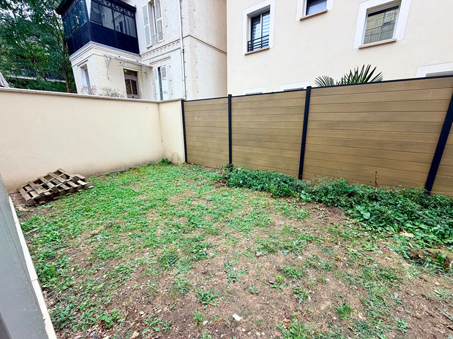 Flat Rue de Chanzy in Nanterre
