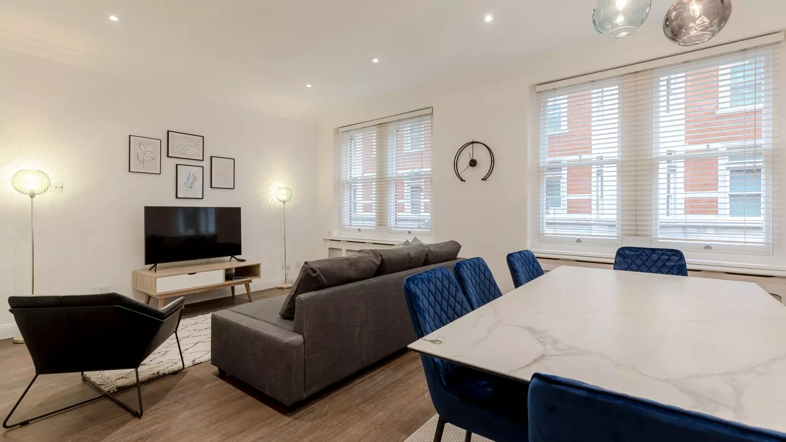 Flat Mortimer Street in City of Westminster