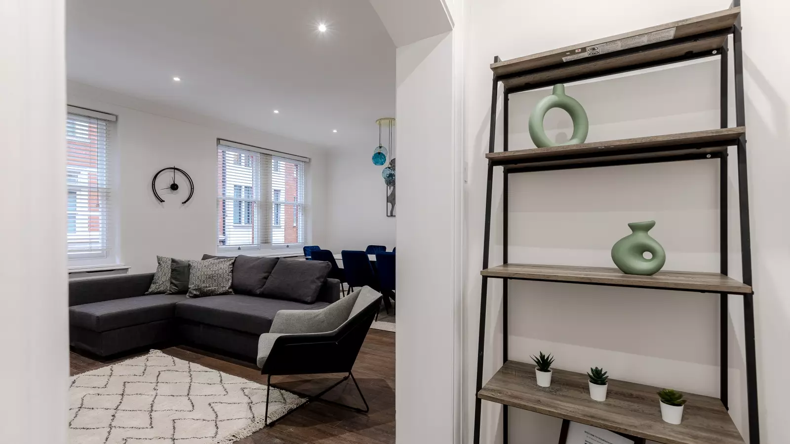 Flat Mortimer Street in City of Westminster