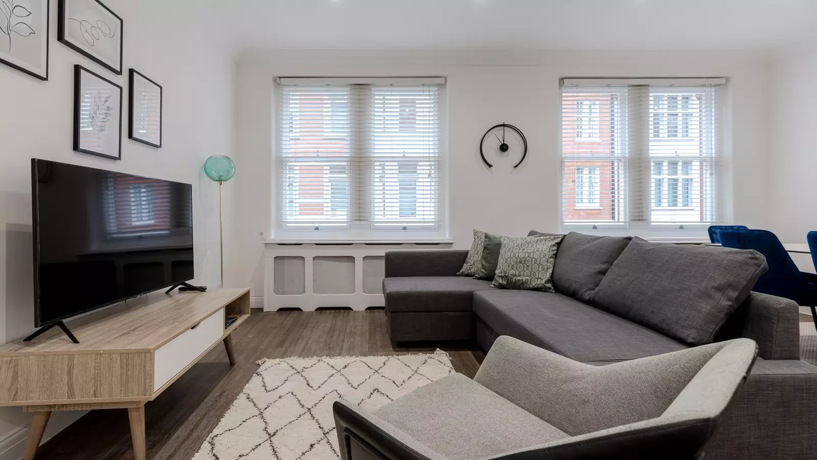 Flat Mortimer Street in City of Westminster
