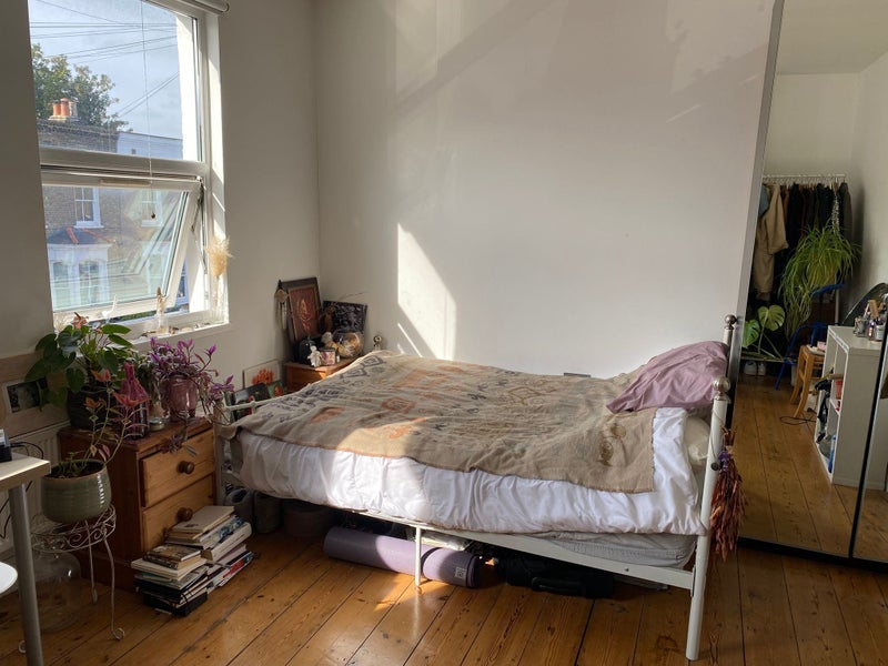 Room Billington Road in Greater London