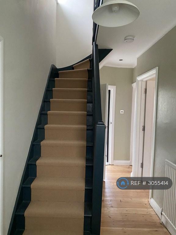 Room Purley Bury Avenue in Greater London