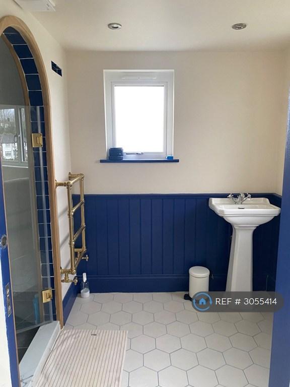 Room Purley Bury Avenue in Greater London