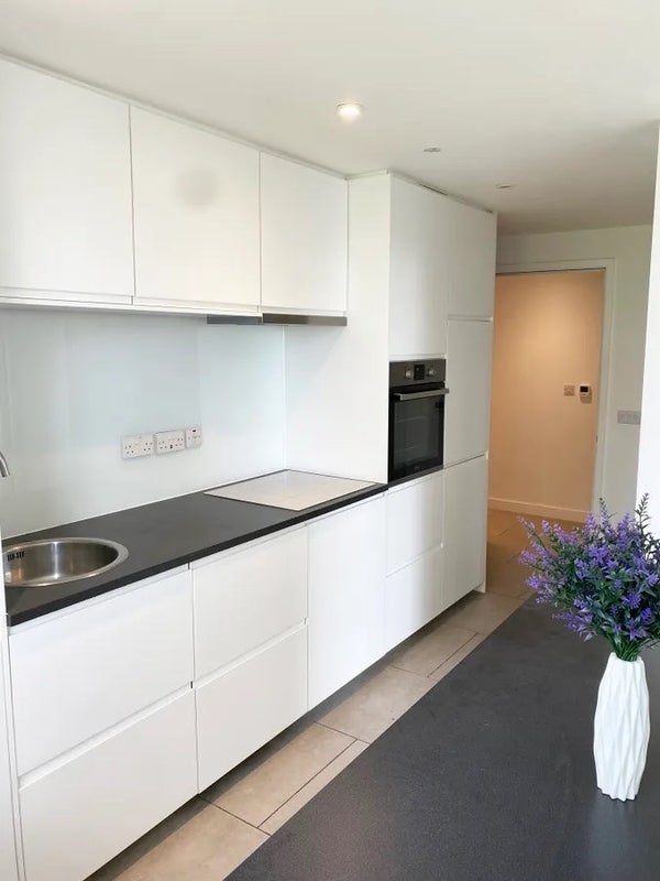 Room Motley Street in Greater London