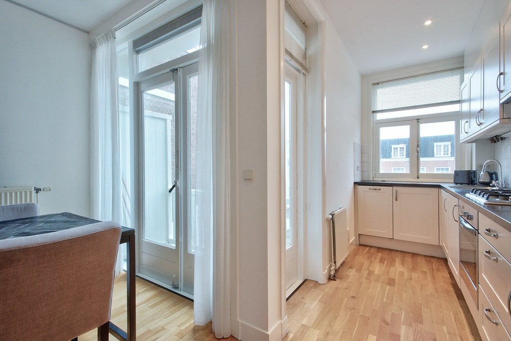 Woning te huur: Nieuwe Looiersstraat, Amsterdam