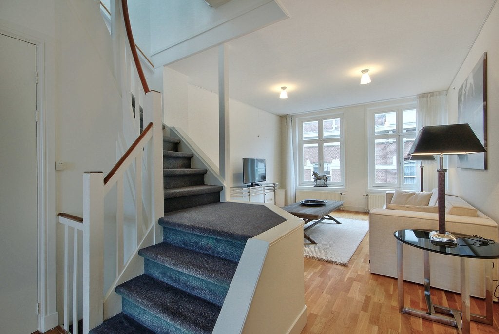 Woning te huur: Nieuwe Looiersstraat, Amsterdam