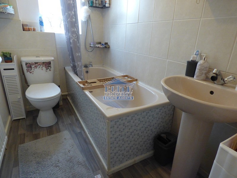 House Heol yr Eglwys in Bryncethin