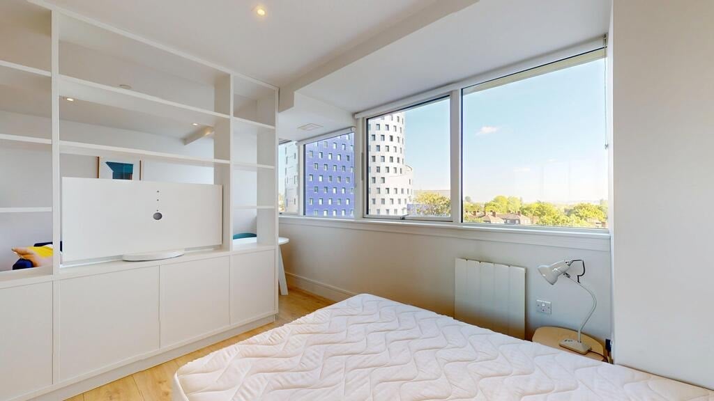 Flat Humphry Repton Lane in Greater London