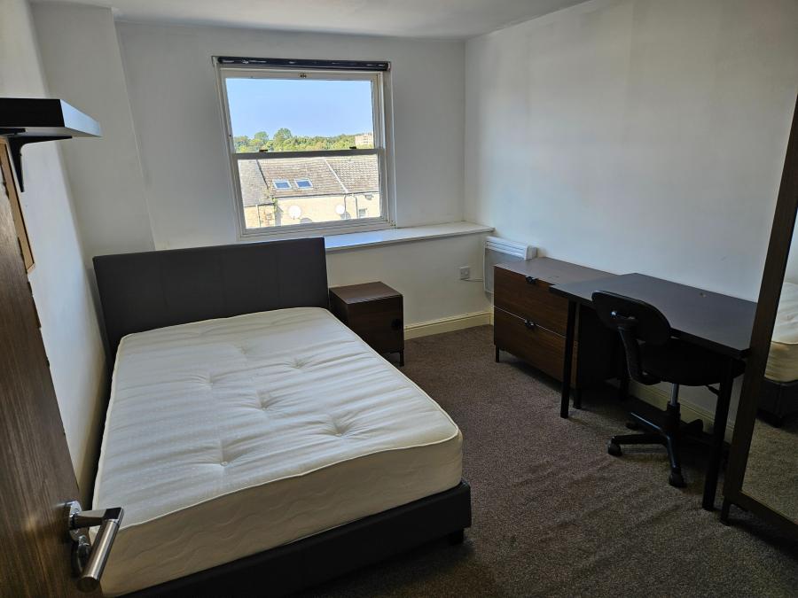 Flat Pitt Street in Lancaster