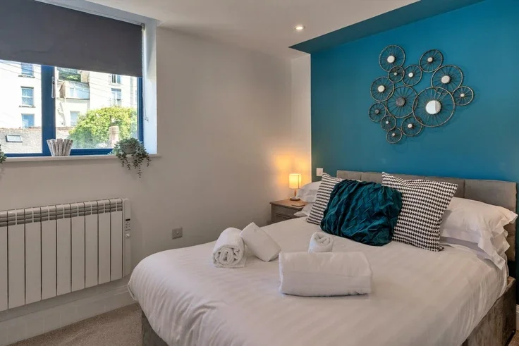 Flat Victoria Parade in Torquay