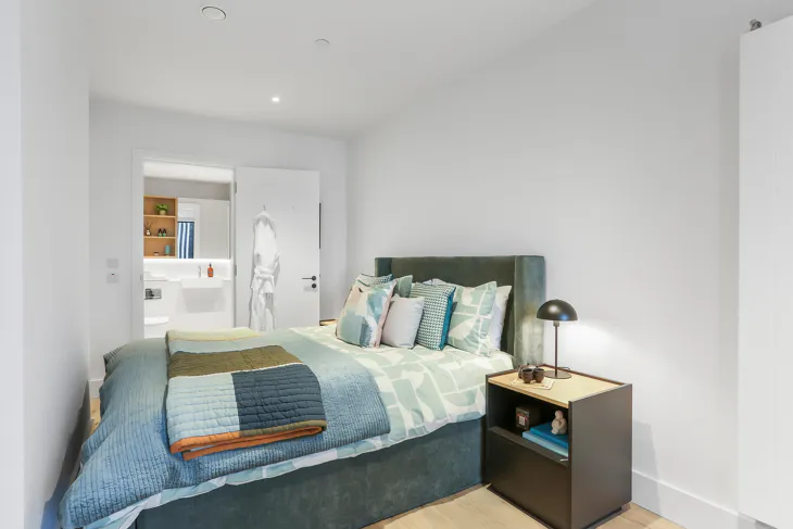 Flat Charter Street in Greater London