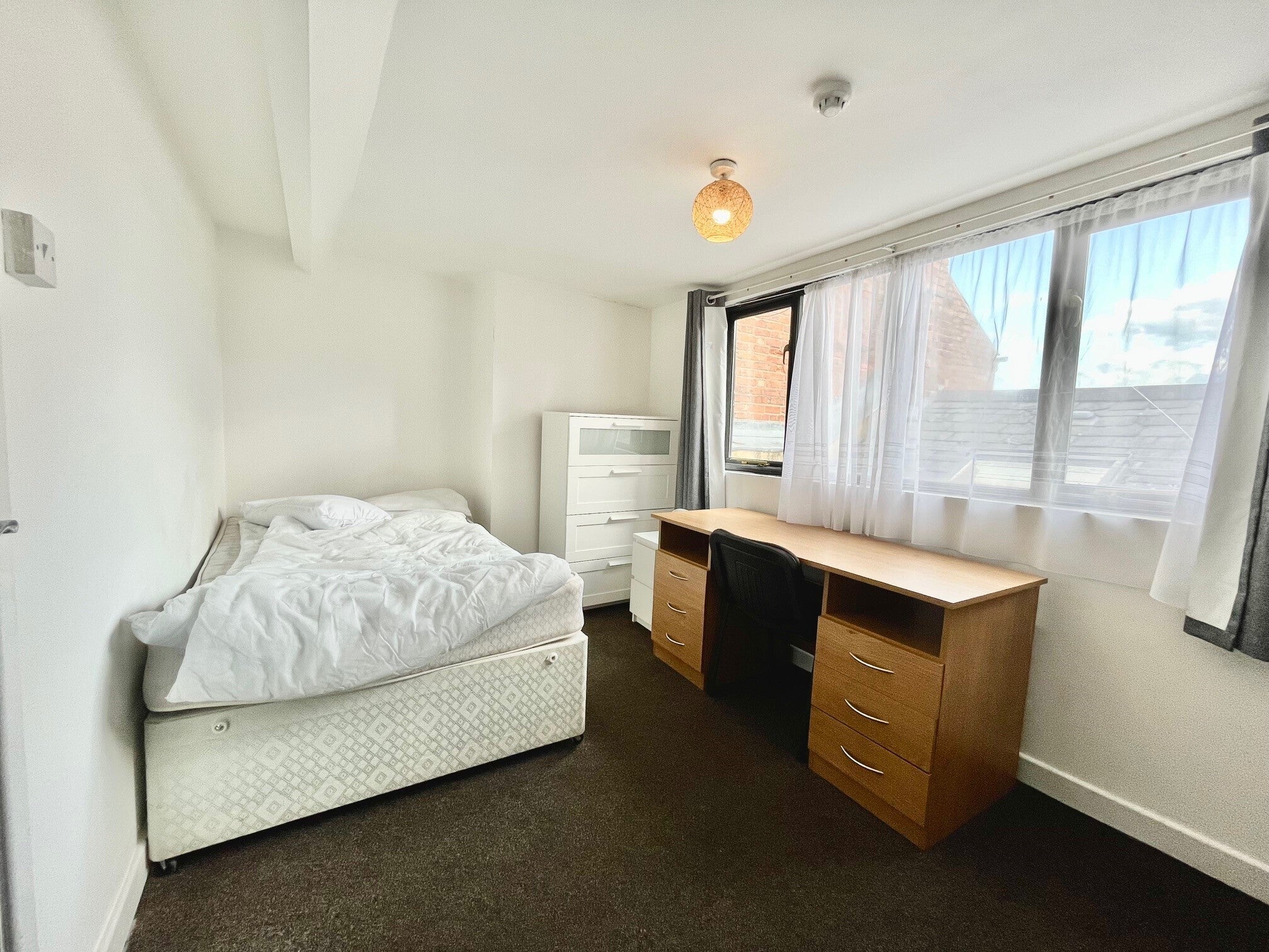 Room Warwick Street in Royal Leamington Spa