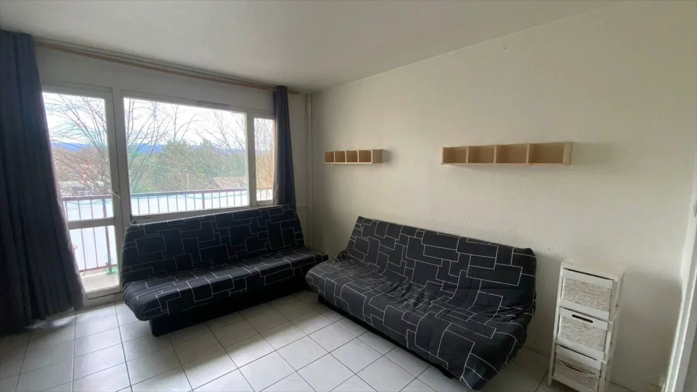 Flat Rue du Lieutenant Yvan Genot in Gaillard