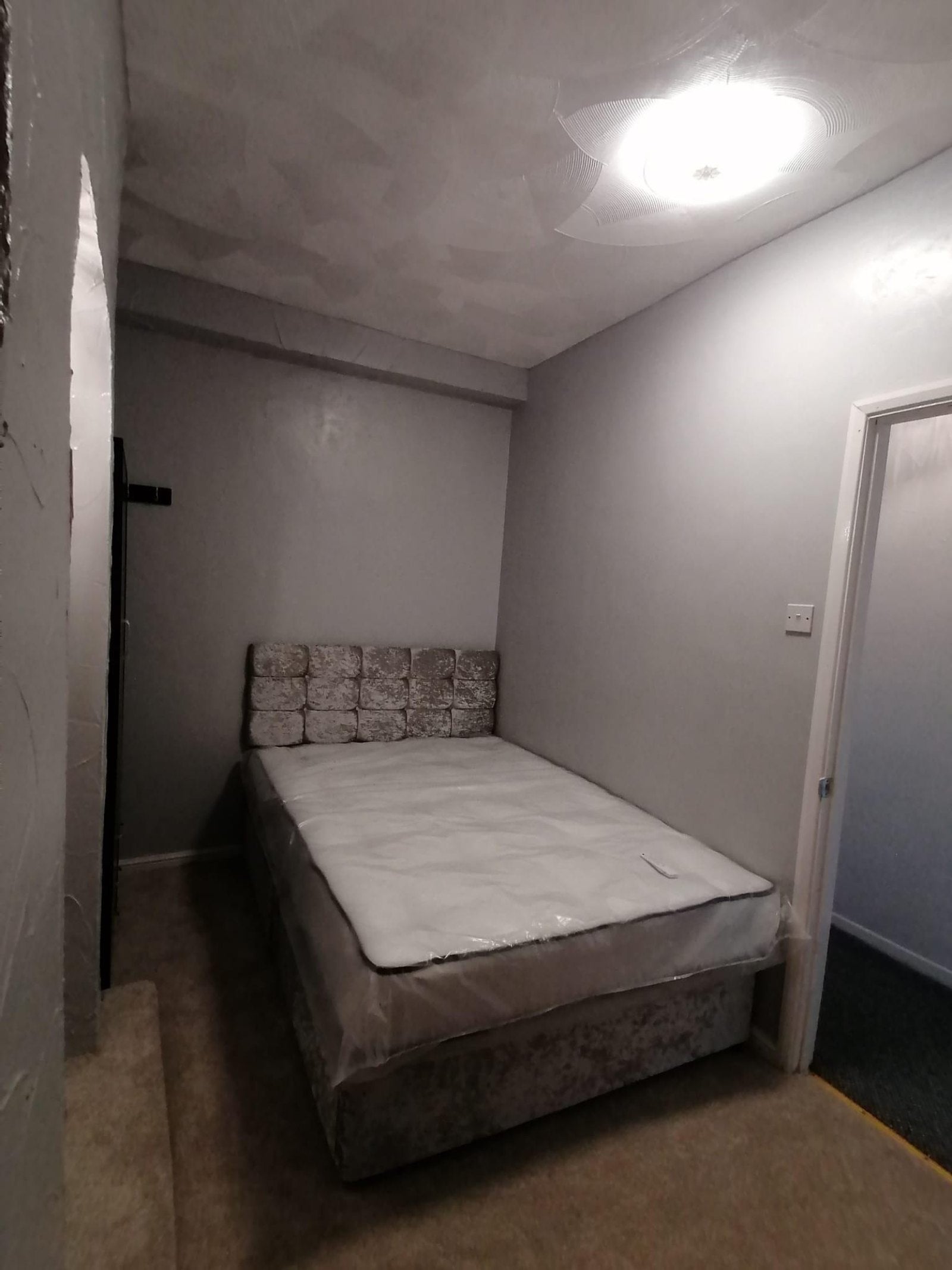 Flat Registry Street in Stoke-on-Trent