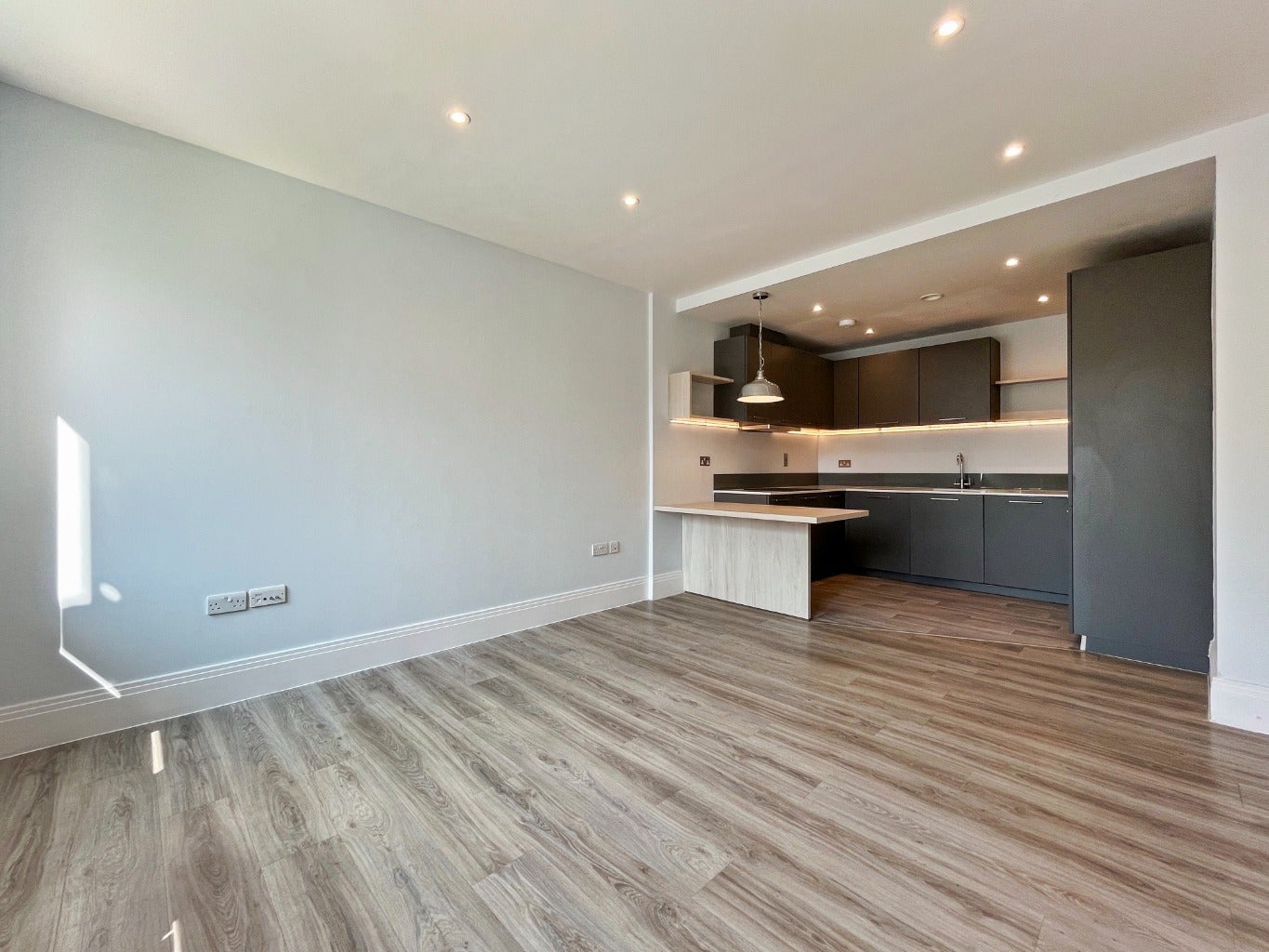Flat Marlow Road in Maidenhead