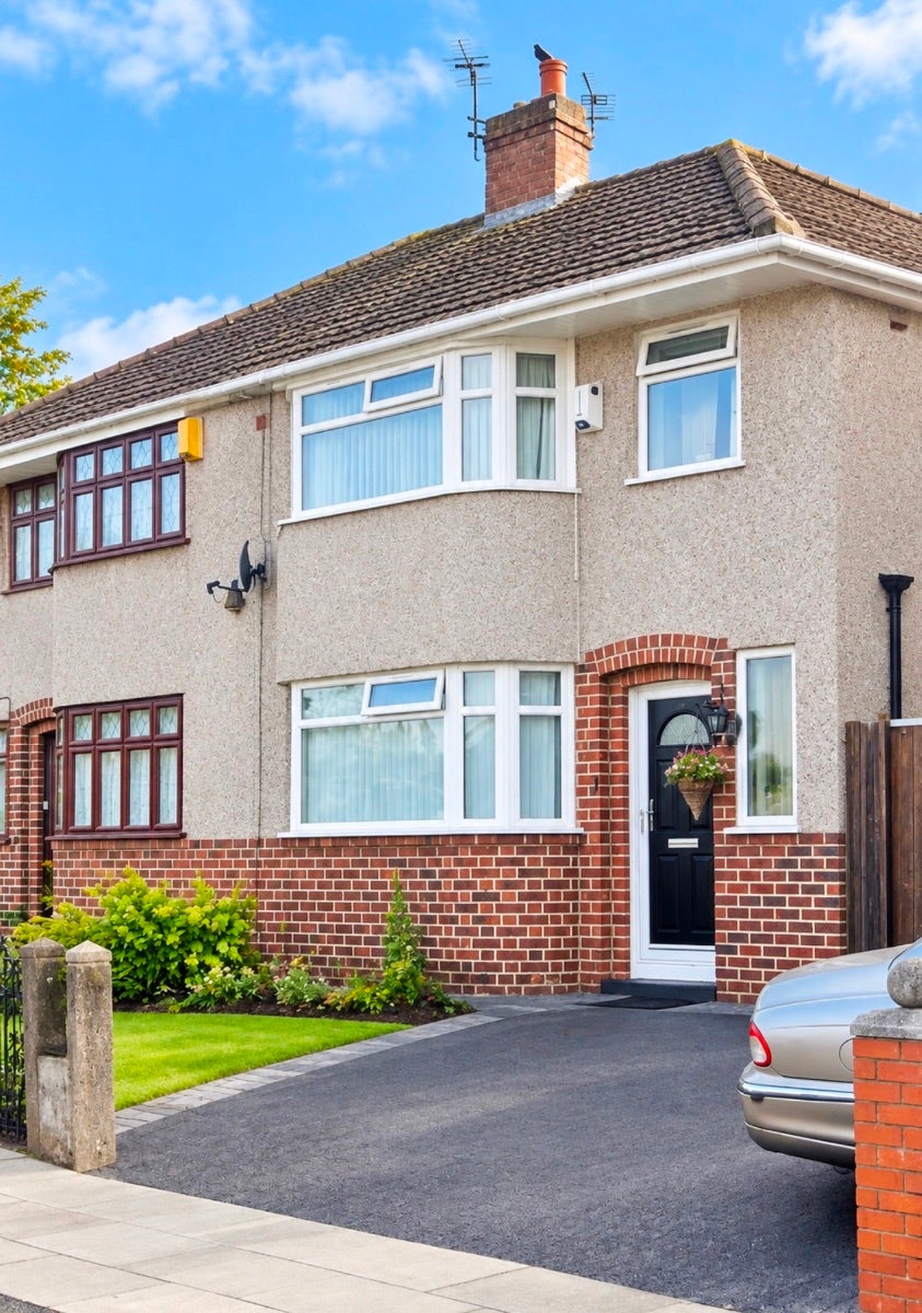 House Mostyn Avenue in Sefton