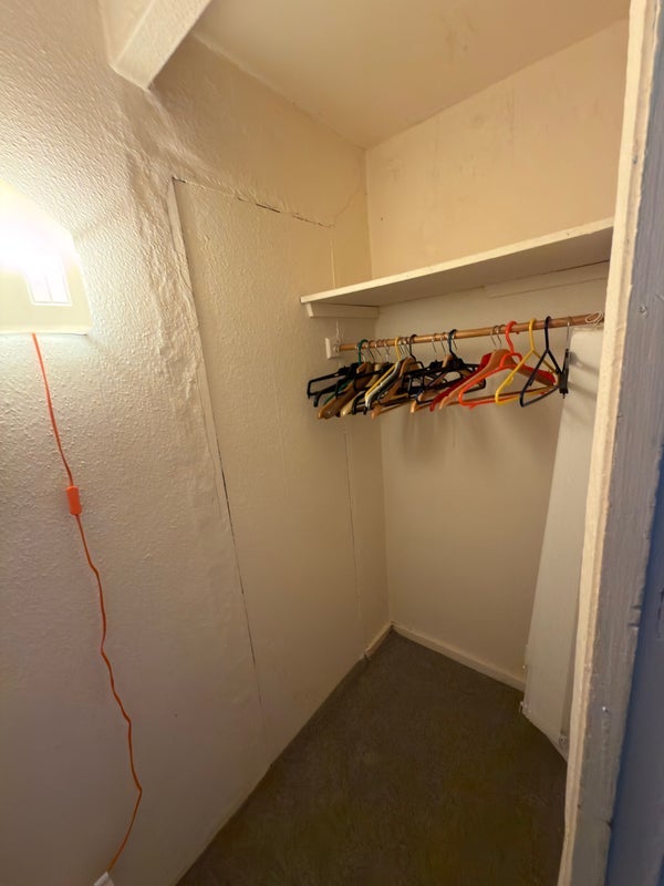 Room Gaskell Avenue in South Tyneside