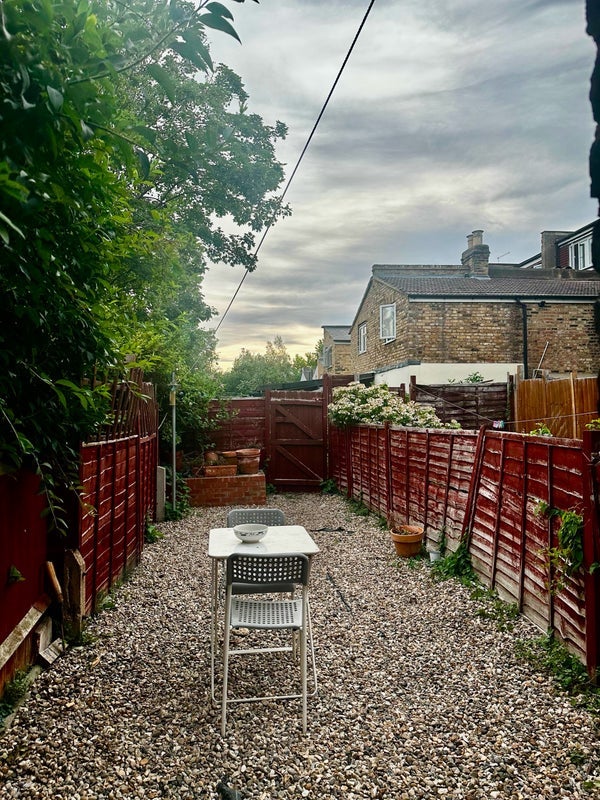 Room Nursery Road in Greater London
