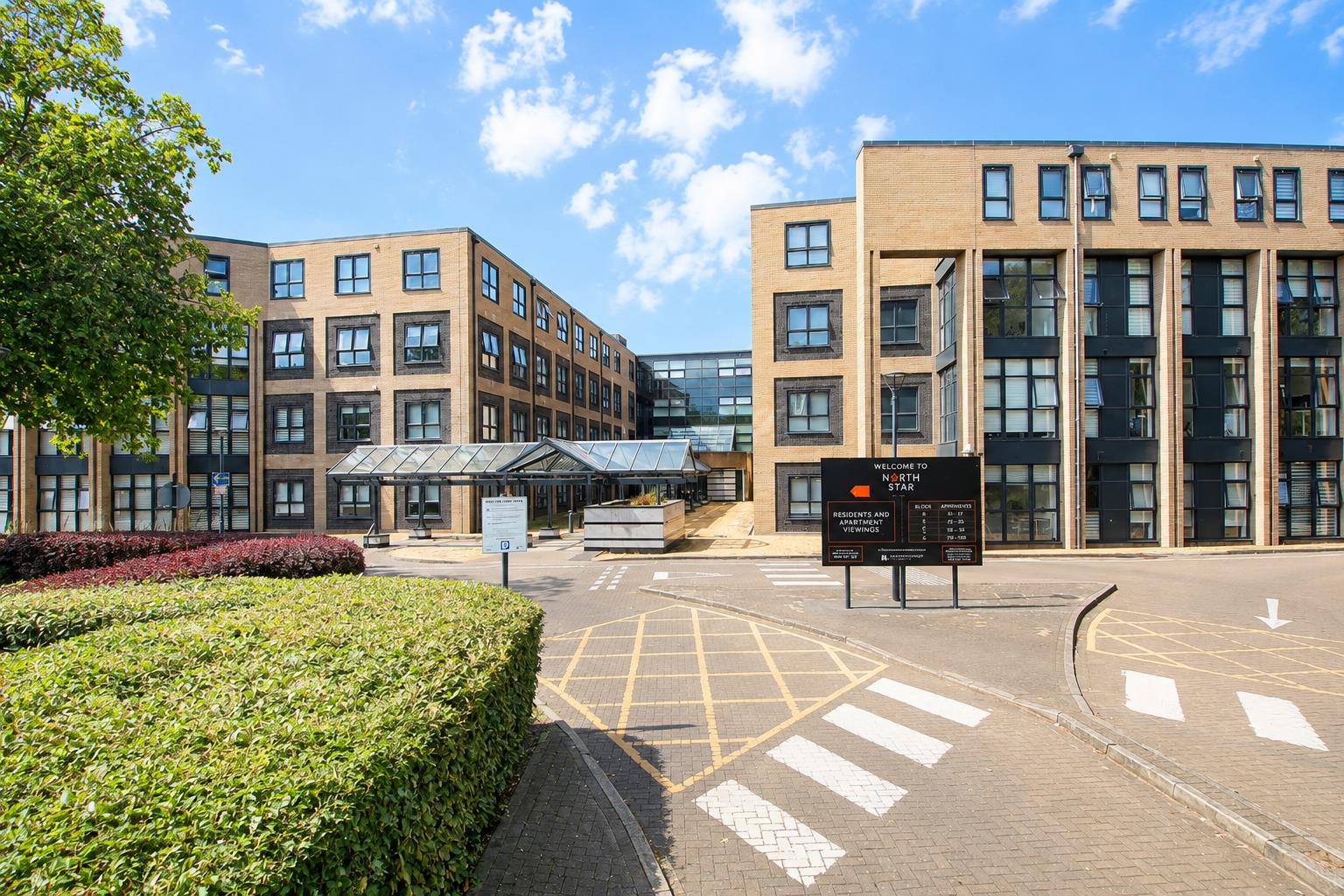 Flat North Star Avenue in Swindon