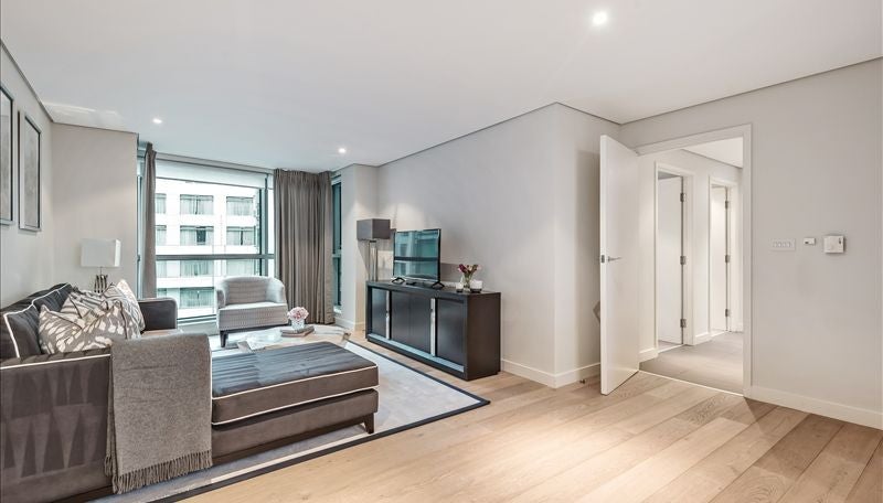 Flat Merchant Square in City of Westminster