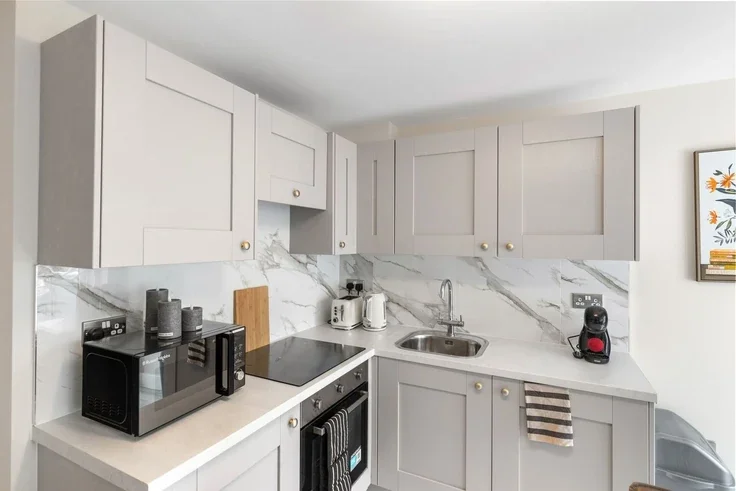 Flat Rockingham Street in Greater London
