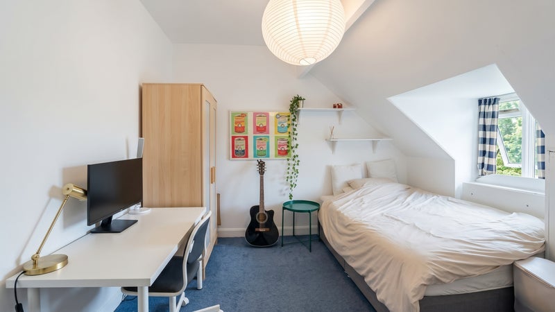 Room Filton Avenue in Bristol