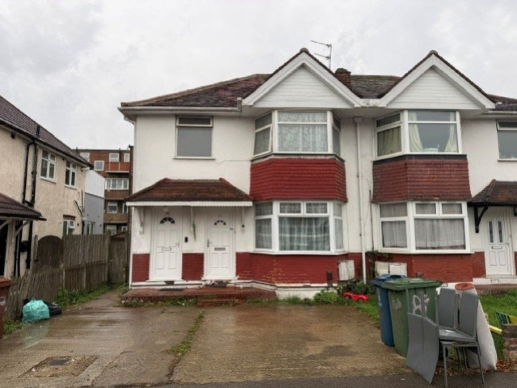 Flat Everton Drive in Greater London