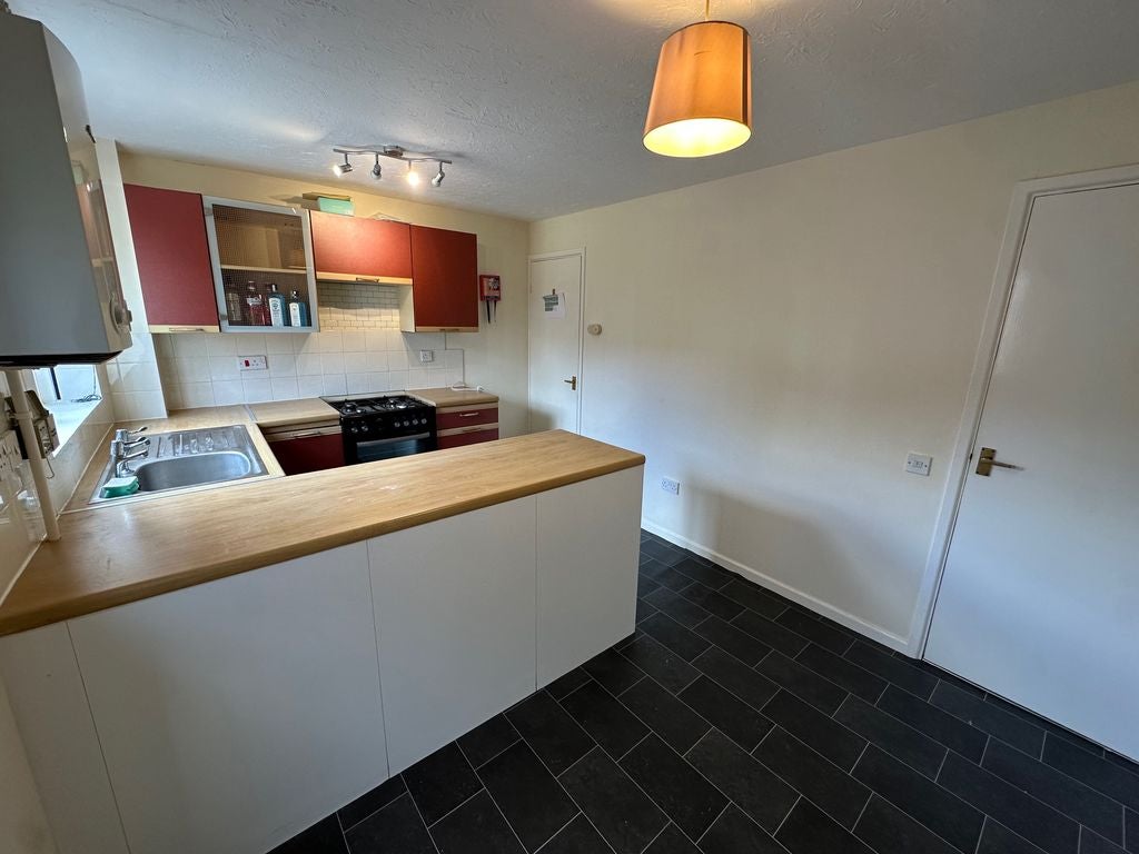 House Sunbeam Way in Gosport
