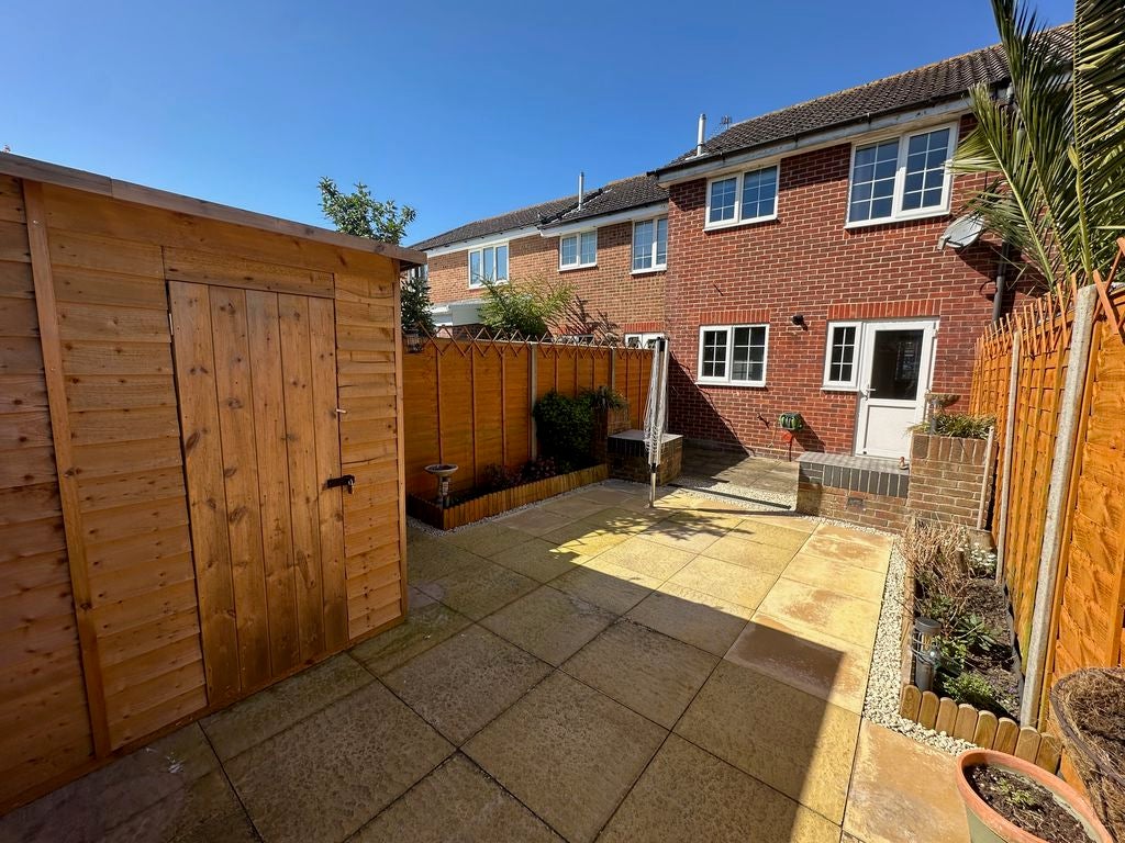 House Sunbeam Way in Gosport