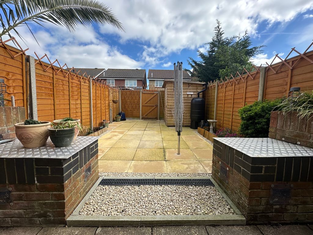 House Sunbeam Way in Gosport