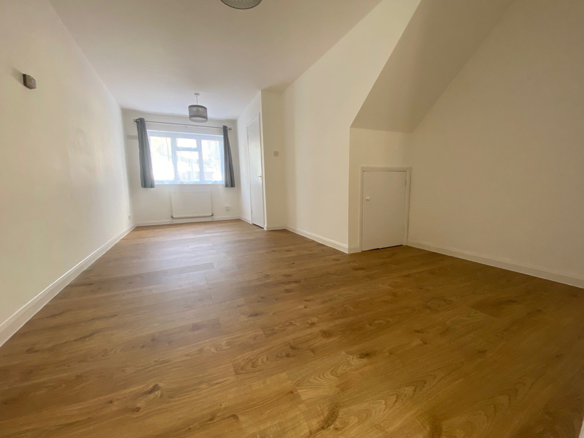 Flat Roberts Close in Greater London