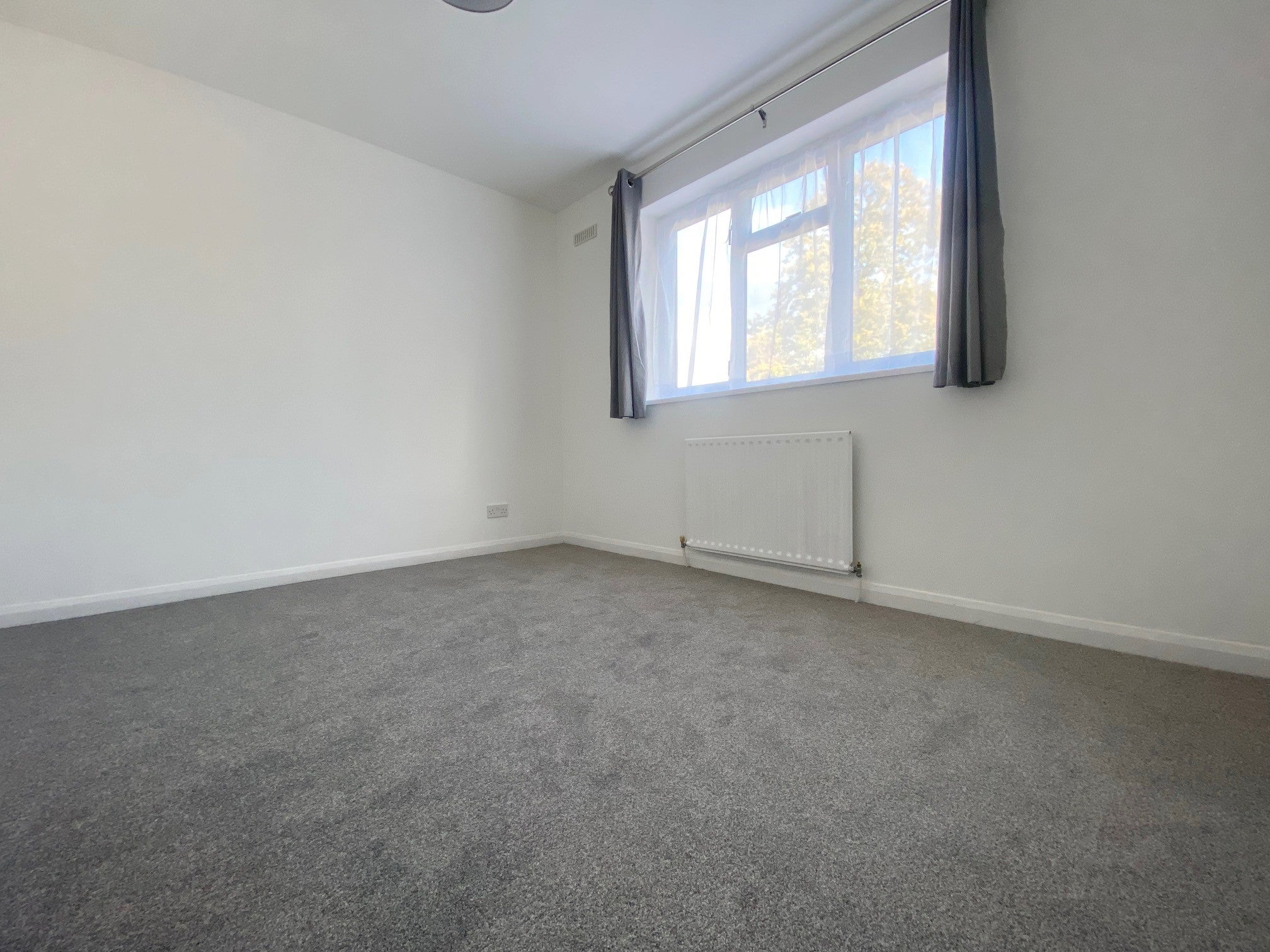 Flat Roberts Close in Greater London