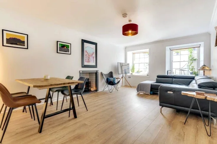 Flat St Vincent Crescent in Glasgow