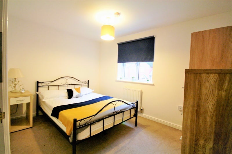 Room Stone Bank in Mansfield