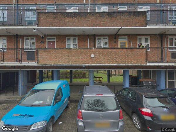 Room Fir Tree Close in Greater London