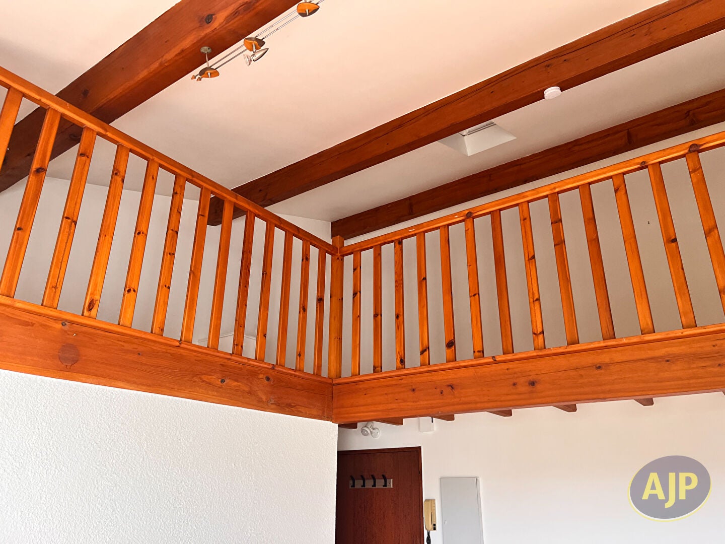 Appartement D 27 à Roussines