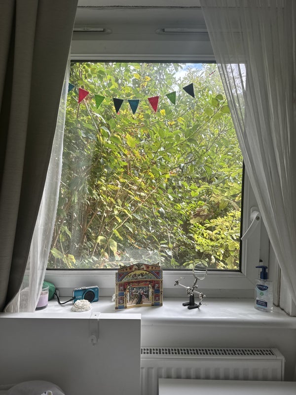 Room Patrick Connolly Gardens in Greater London