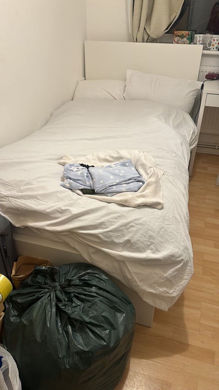 Room Patrick Connolly Gardens in Greater London