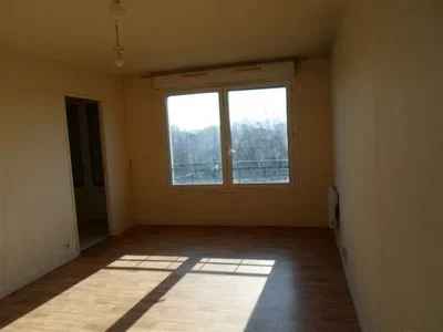 Flat Rue Edmond Michelet in Le Kremlin-Bicêtre