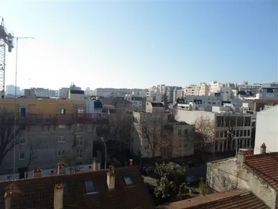 Flat Rue Edmond Michelet in Le Kremlin-Bicêtre
