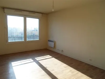 Flat Rue Edmond Michelet in Le Kremlin-Bicêtre