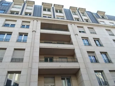 Flat Rue Edmond Michelet in Le Kremlin-Bicêtre