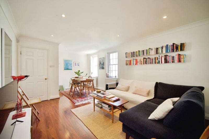 Room Mount Pleasant Crescent in Greater London