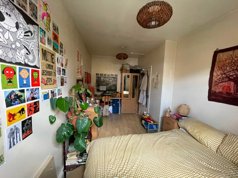 Room Tanners Hill in Greater London