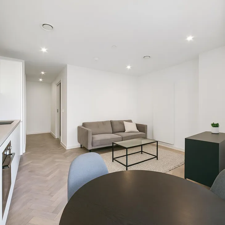 Flat Gillender Street in Greater London