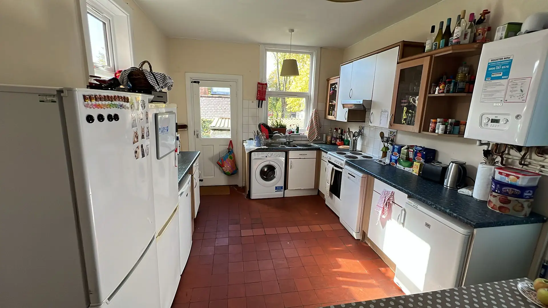 Flat Harlaxton Drive in Nottingham