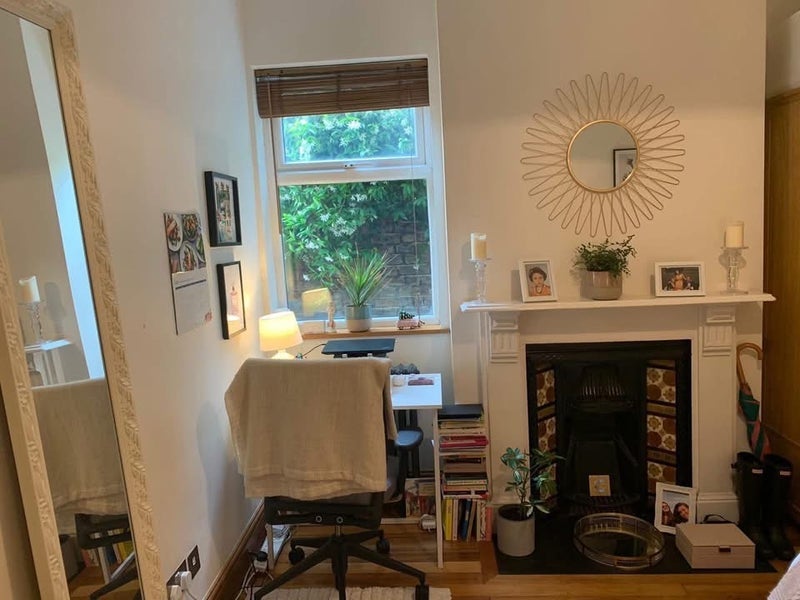 Flat Bickley Street in Greater London