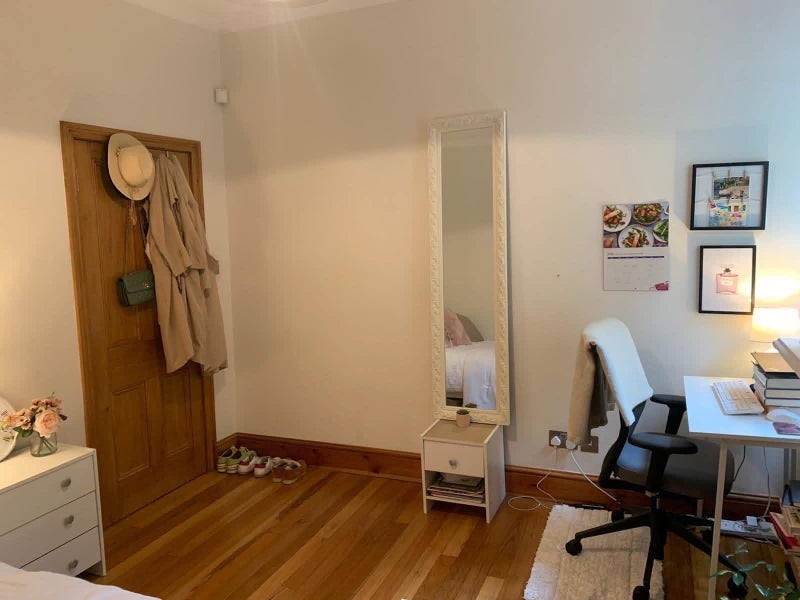 Flat Bickley Street in Greater London