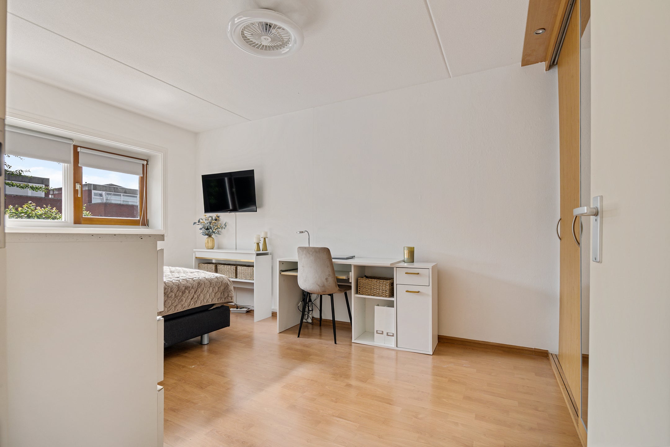 Tussenwoning te koop: Schout van Bergheslaan 7, 'S-Hertogenbosch