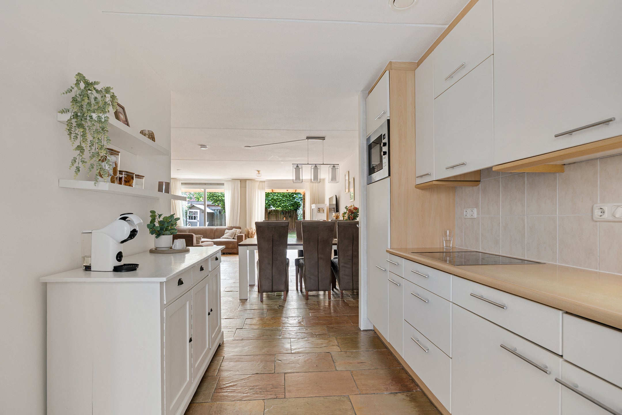 Tussenwoning te koop: Schout van Bergheslaan 7, 'S-Hertogenbosch